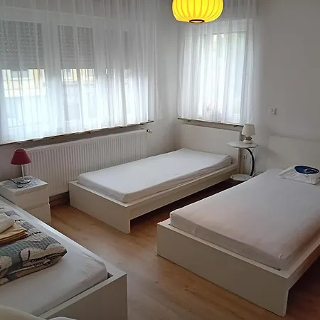 Hristian Апартаменты *